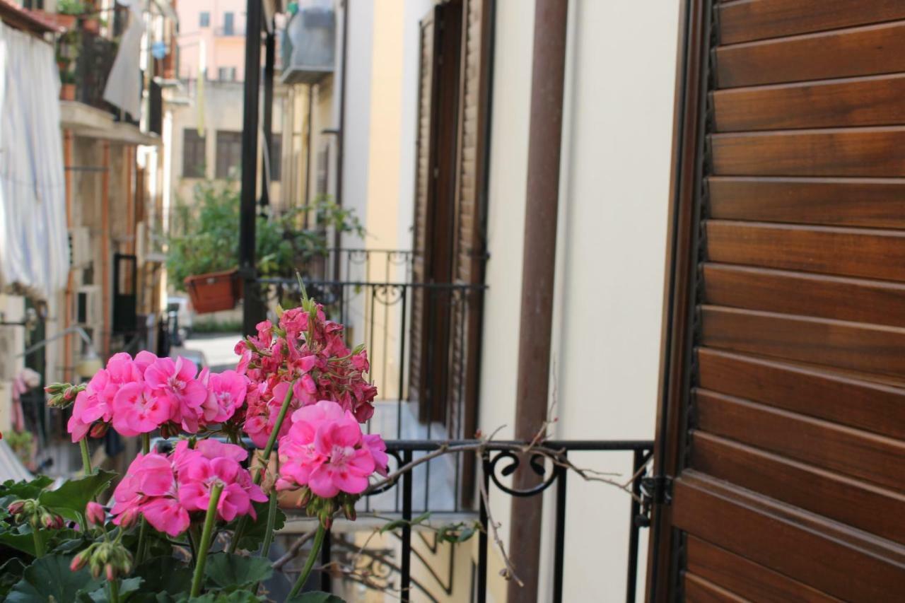 Casa Clo Alla Cattedrale Palermo Bagian luar foto